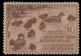 Picture of RW8 1941 Duck Stamp. MLH